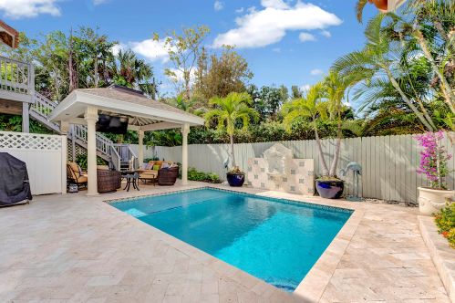 258 Granada Rd, West Palm Beach FL  33401-7921 exterior