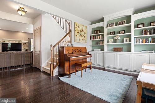 108 Chestnut St, Swedesboro NJ  08085-1201 exterior