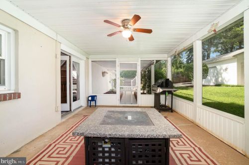 7 Brandywine Dr, Shrewsbury PA  17361-1803 exterior