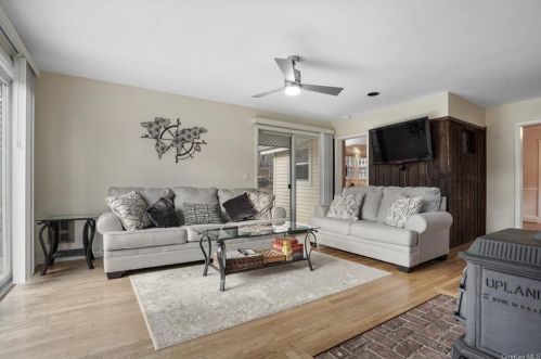 100 Knapp St, Stamford, CT 06907-1730