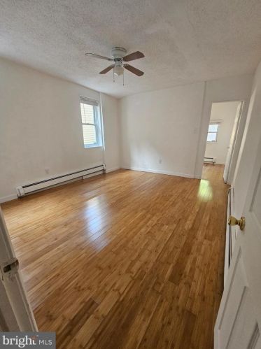 1309 Marlborough St, Philadelphia, PA 19125-3214