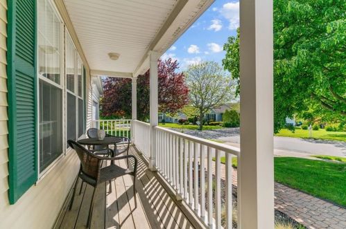 65 Carriage Trl, Middletown RI  02842-7251 exterior