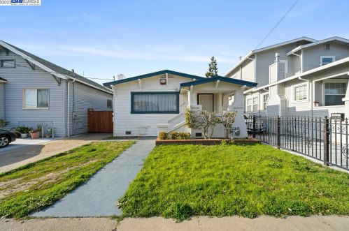 2315 Bartlett St, Oakland, CA 94601-3210