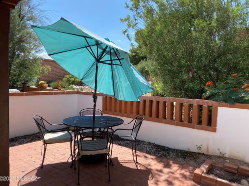387 Paseo Tierra, Green Valley, AZ 85614-7363