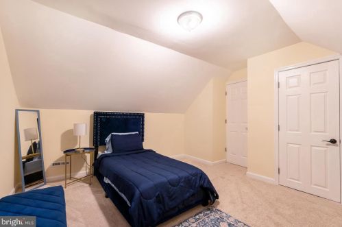 2927 Cherry St, Falls Church VA  22042-2248 exterior