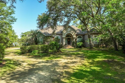 394 Holly Point Rd, Freeport FL  32439-4348 exterior