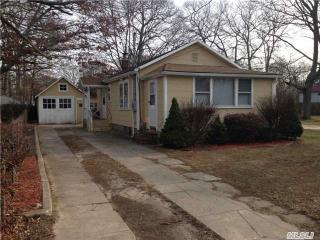 149 Magnolia Dr, Old Mastic NY  11951-3807 exterior