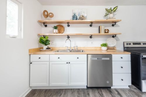 141 Mclene Ave, London OH  43140-1165 exterior