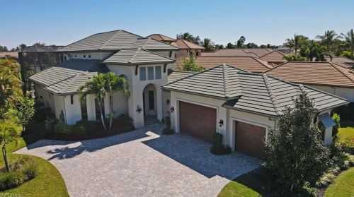 28634 La Caille Dr, Naples, FL 34119-0925