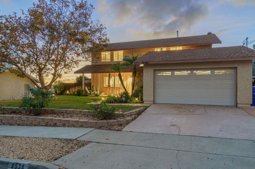 8530 Harwell Dr, San Diego CA  92119-1917 exterior