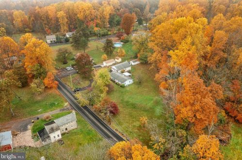 428 Neiffer Rd, Collegeville PA  19473-1415 exterior