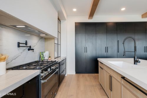 4232 31st St, Phoenix AZ  85016-5819 exterior