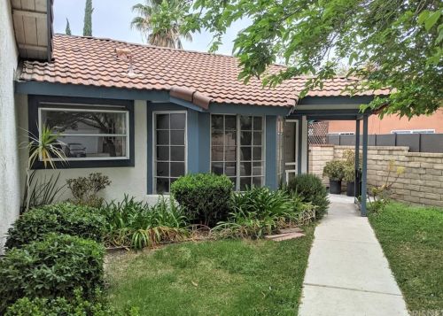 15115 Poppy Meadow St, Santa Clarita, CA 91387-1927