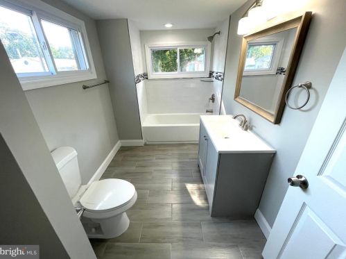 818 Philadelphia Ave, West Deptford NJ  08063-1335 exterior