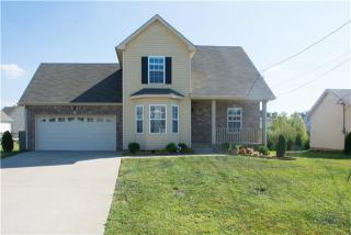 936 Silty Dr, Clarksville, TN 37042-8763