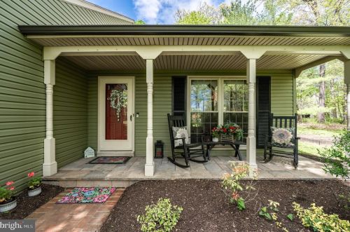 117 Woods Dr, Harleysville, PA 19438-1849