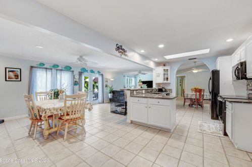 221 Degan Pl, Sebastian FL  32958-4509 exterior