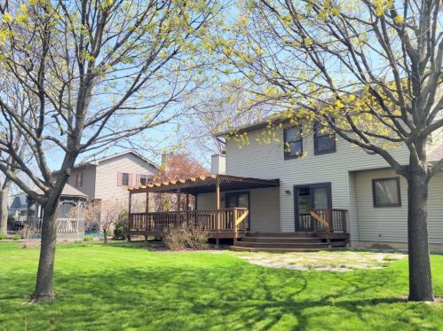 8980 32nd Ave, Kenosha, WI 53142-5404