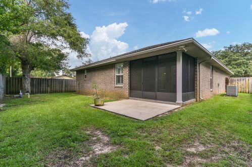 73 10th St, Shalimar FL  32579-1553 exterior