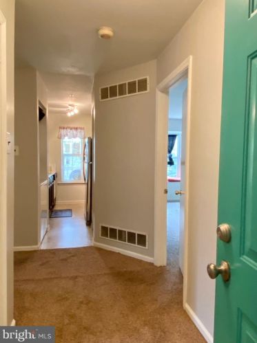 224 Stone Hurst Ct, New Castle DE  19720-3947 exterior