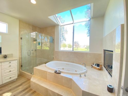 6321 Morningside Dr, Huntington Beach CA 92648-6107 exterior