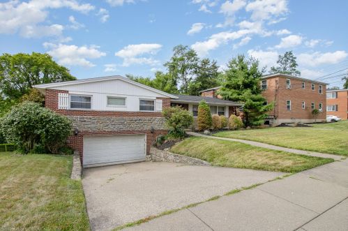 54 Holly Woods Dr, Newport, KY 41075-2415