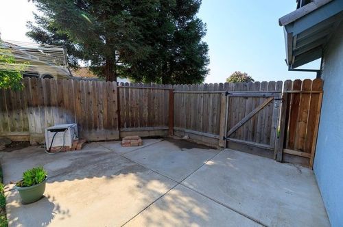 1756 Snowy River St, Valley Home CA  95361-8741 exterior