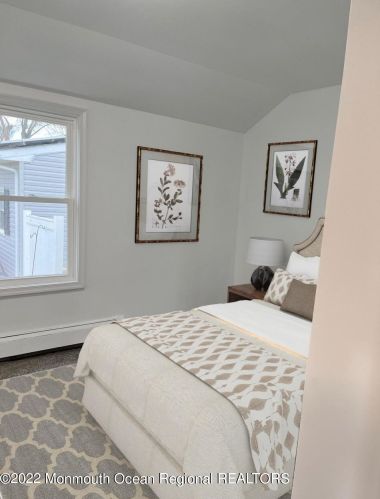 25 Monmouth Ave, Middletown NJ  07748-5732 exterior