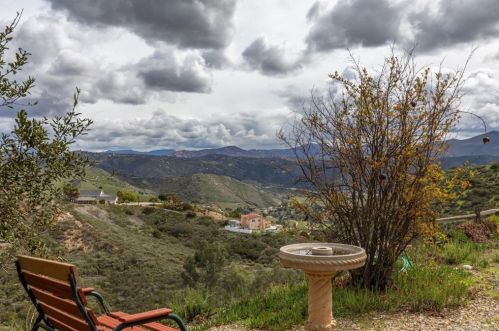 890 Park Pl, El Cajon CA  92021-4300 exterior