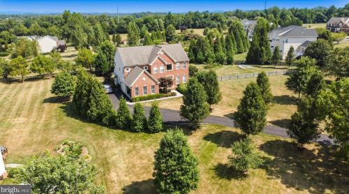38844 Bettis Dr, Hamilton, VA 20158-9745