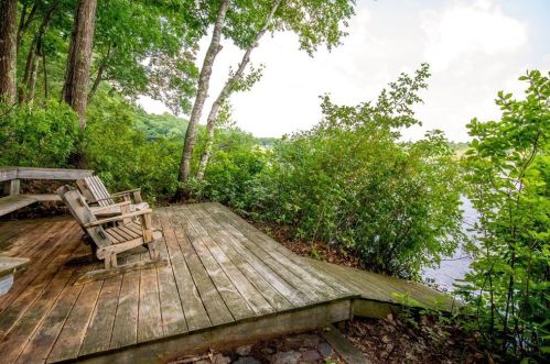 34 High Ridge Rd, Boxford, MA 01921-2104