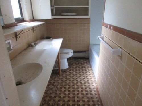 305 Orch Dr, Pittsburgh PA  15236-1443 exterior