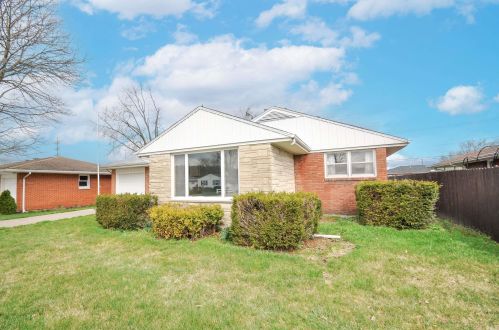 808 13th St, Mishawaka, IN 46544-5017