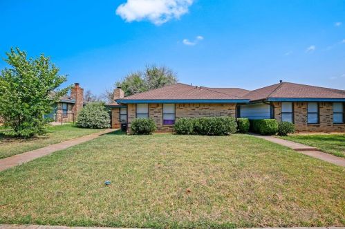 4617 Menzer Rd, Fort Worth, TX 76103-1837