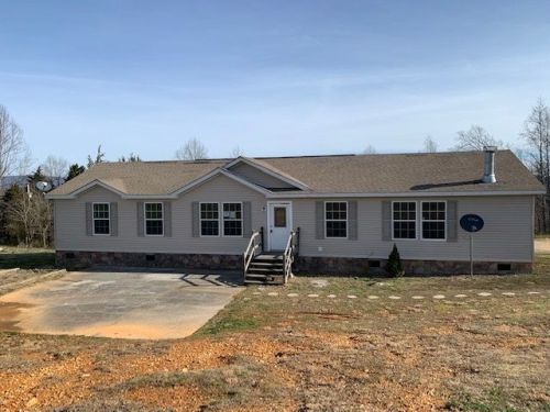 276 Hill Crest Dr, Tazewell, TN 37879-4760