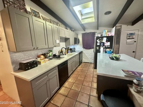 110 Montego Dr, Tucson AZ  85710-1315 exterior