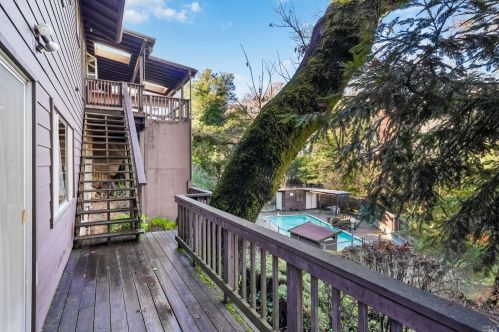 930 Live Oak Ave, Ukiah CA  95482-3733 exterior