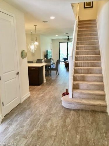 7923 Bristol Cir, Naples FL  34120 exterior