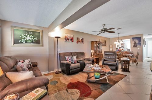 13727 Flora Pl, Delray Beach, FL 33484-1658