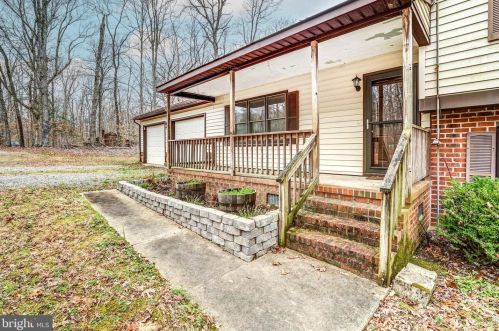 3791 Gardners Rd, Mineral VA  23117-3001 exterior