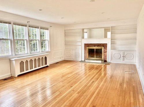 50 Park Ln, White Plains NY  10604-1140 exterior