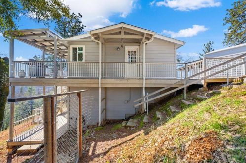 20063 Post Chaise Cir, Grass Valley CA  95949-9585 exterior