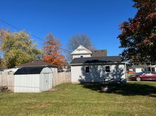 100 Maplewood Ave, Mount Vernon OH  43050-3138 exterior