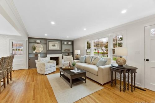 12 Clear Lake Rd, North Branford CT  06471-1574 exterior