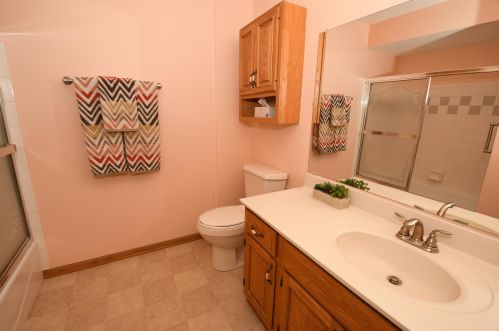 2444 43 Ave, Kenosha WI 53144-4224 exterior