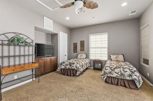 888 Highridge St, Riverside CA  92506-7564 exterior