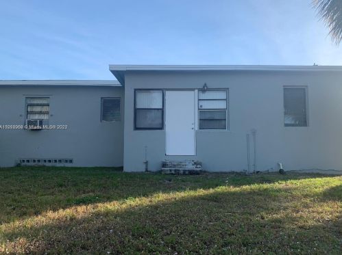 1444 28th St, West Palm Beach FL  33404-4140 exterior