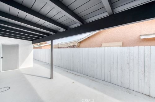 4747 Kaviland Ave, Fresno CA  93725-1716 exterior