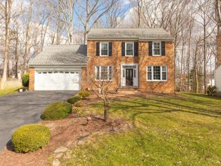 12579 Cricket Ln, Woodbridge, VA 22192-5239