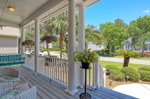 175 Oak Pt Lndg Dr, Mount Pleasant SC 29464-6279 exterior